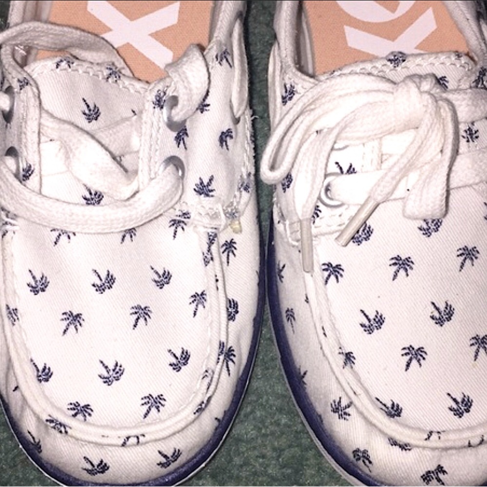 EUC Roxy Hawaiian Palm Tree 🌴 Slip-on Sneakers